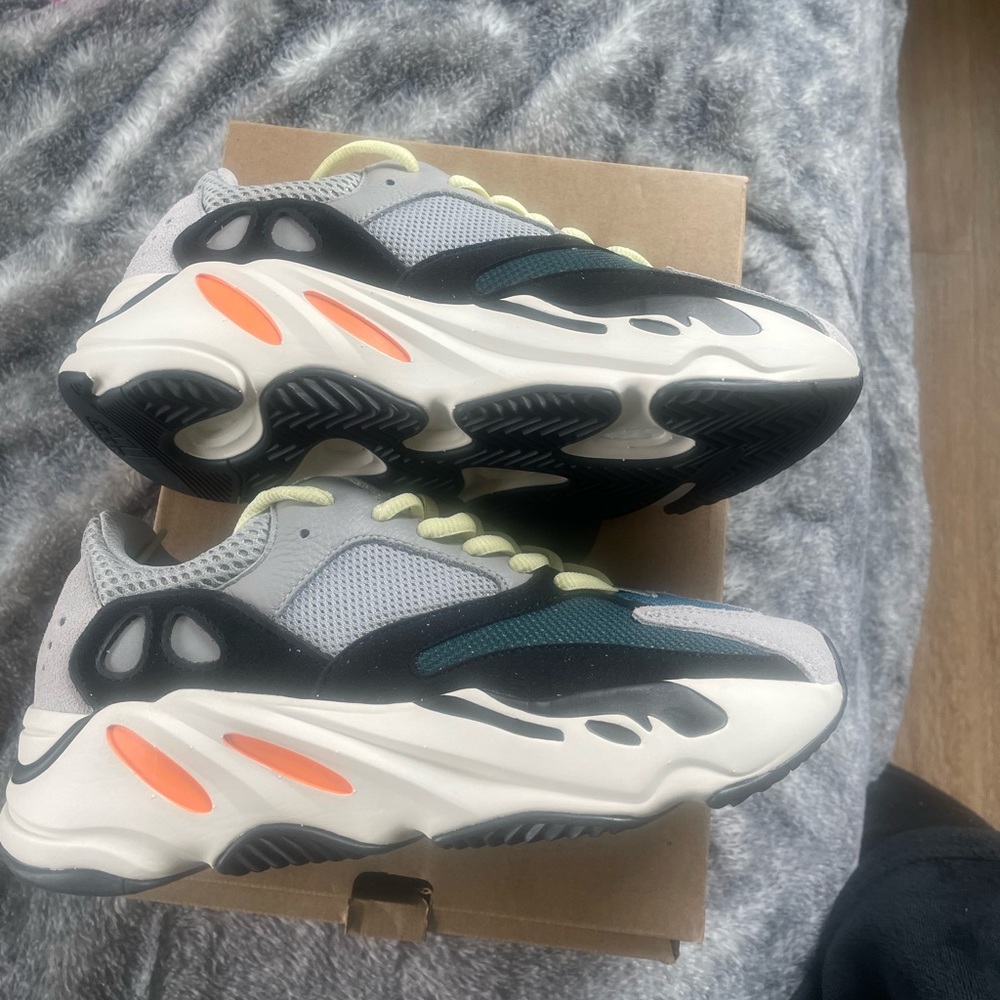Yeezy Boost 700 “wave runner”